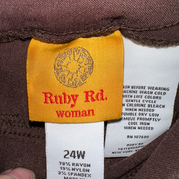 Ruby Rd. Brown Garment - Picture 2 of 2